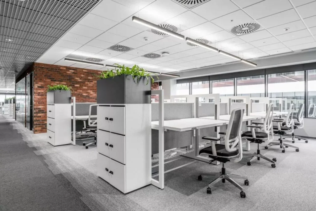 Современный офисный интерьер