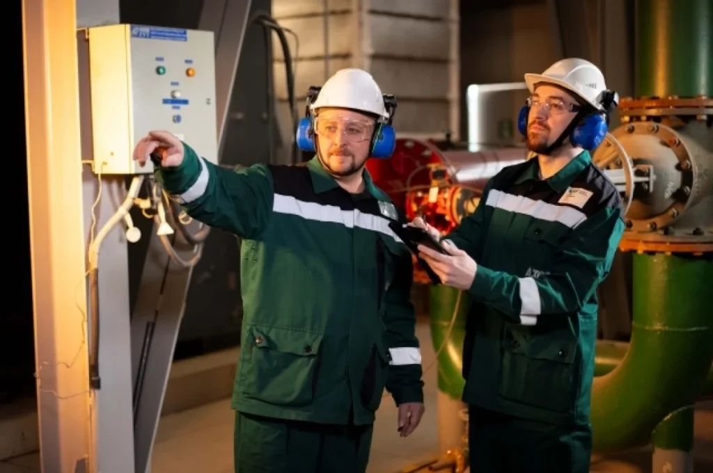 Инженер-технолог на производстве